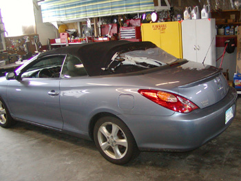 Convertible top in need of repair.